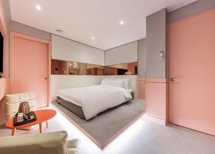 Hotel Ravi *